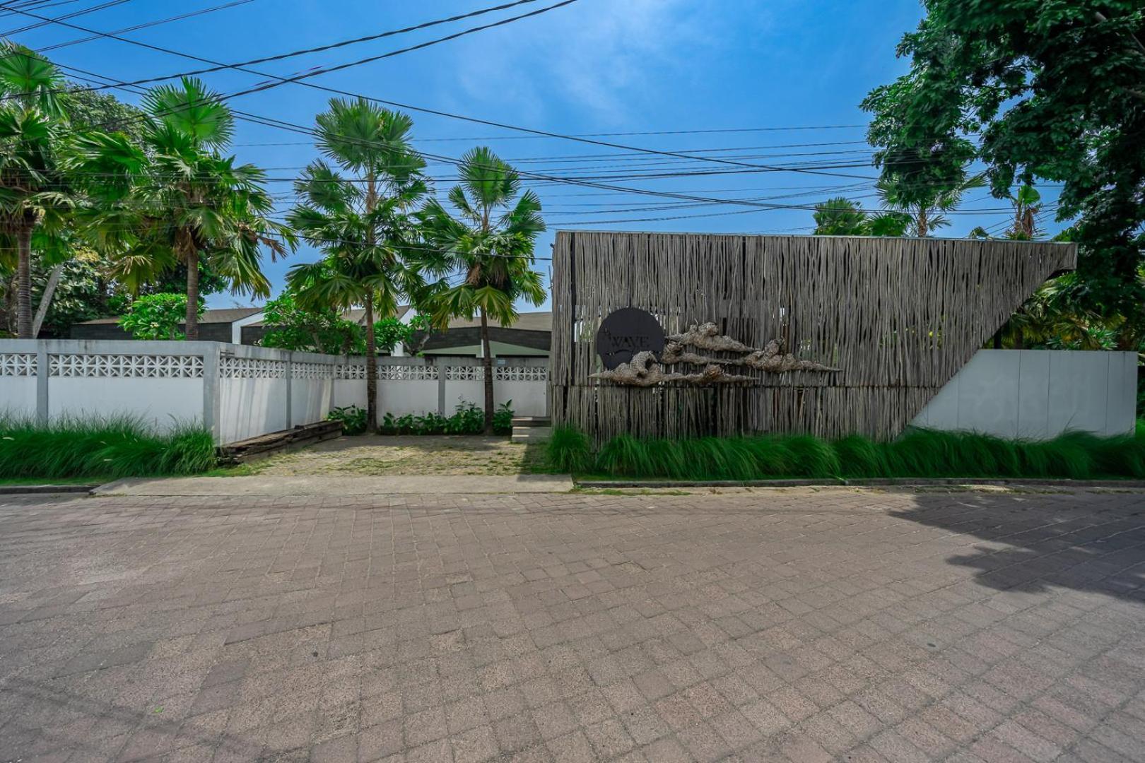 The Wave Apartment Canggu Exterior foto